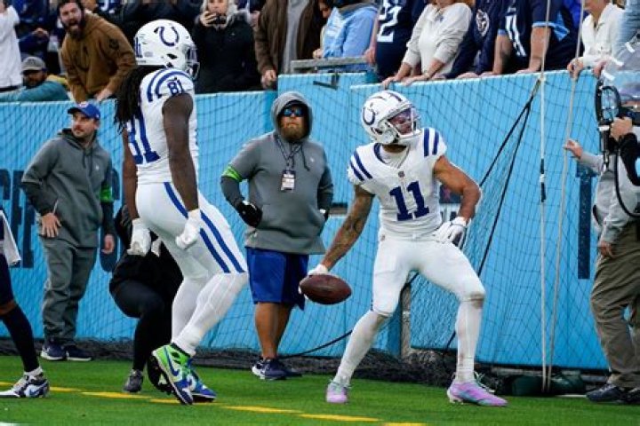 Do NFL players get paternity leave?