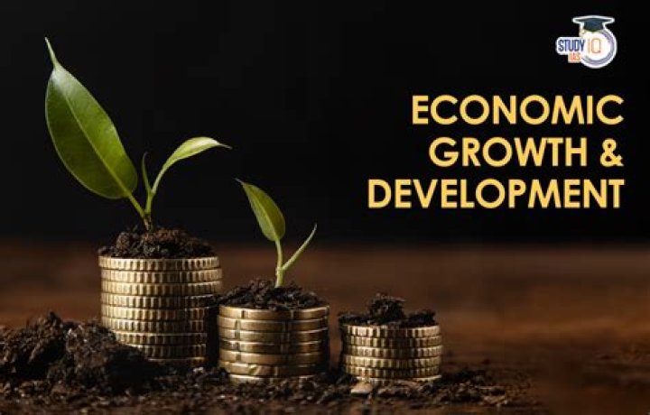 Does economic growth improve income distribution?