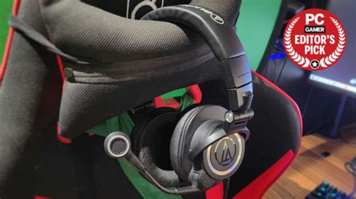 Does M50x need amp?