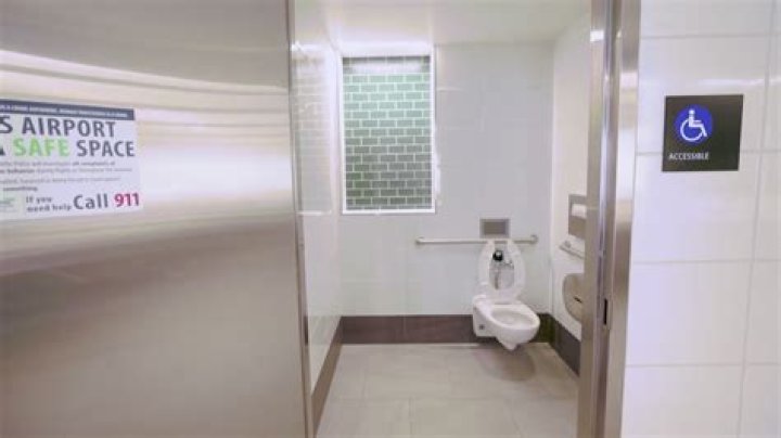 Does Menards have restrooms?