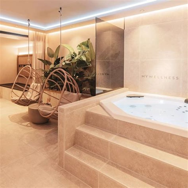 How do I design my own Spa logo?