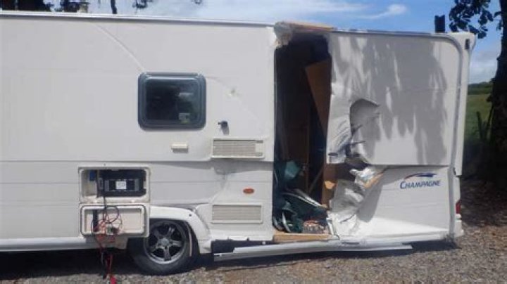 How do I stop my caravan from snaking?